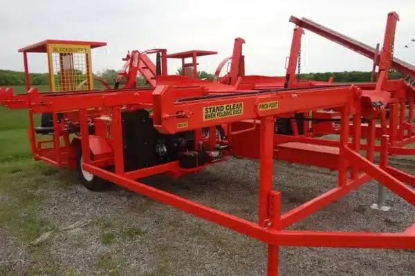 Blockbuster Model 22-20 Firewood Processor Blockbuster Model 22-20 Firewood Processor